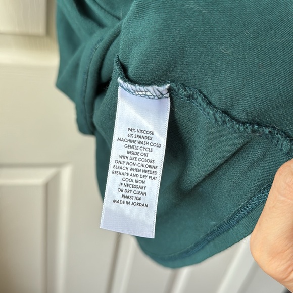 XL Green New directions Button down - Picture 3 of 3